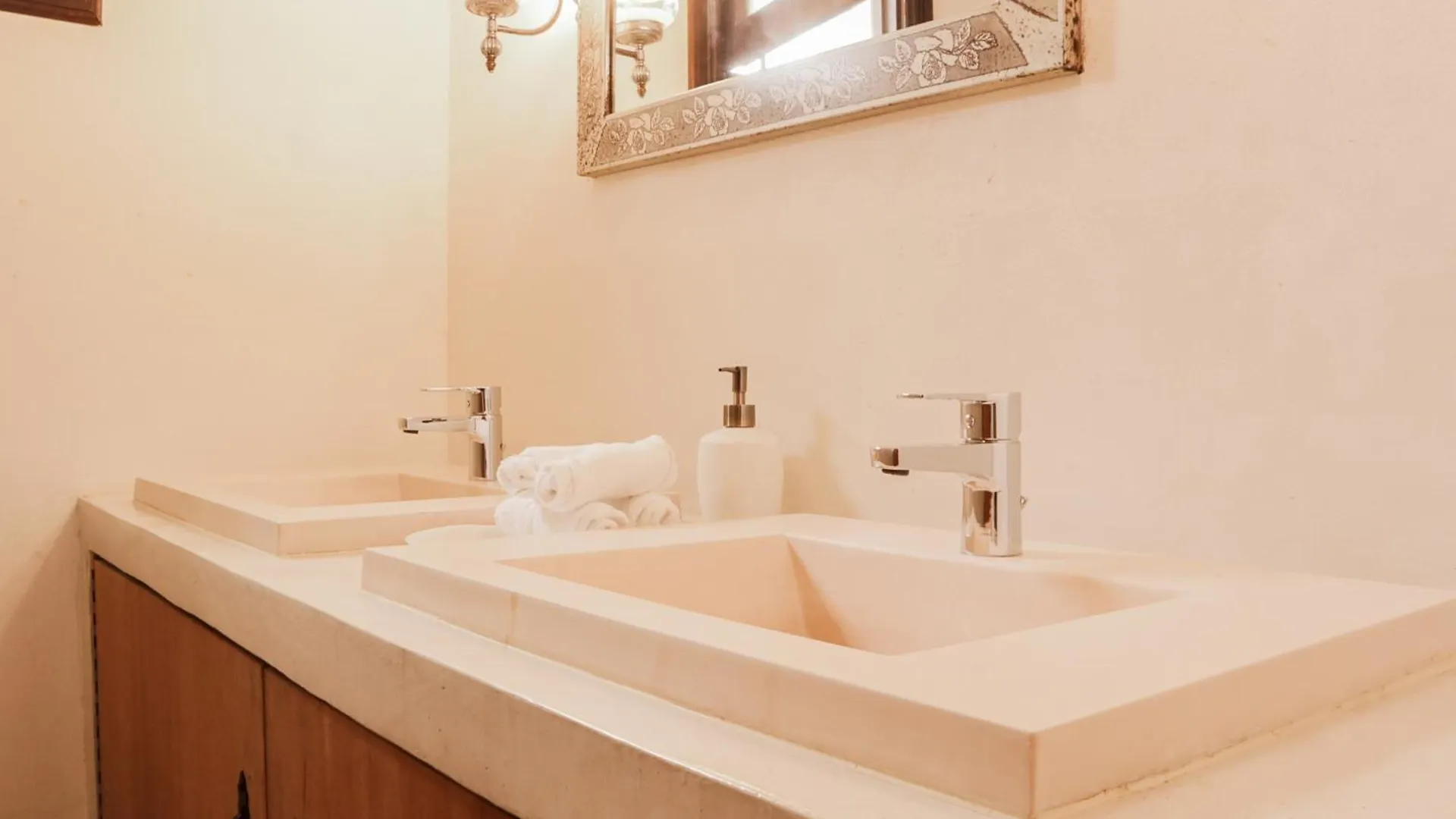 Villa Ocean - Sunset Beach San Antonio  Spanien